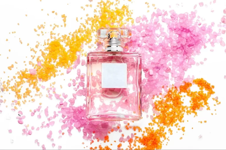 Diving Into the Sweetest Symphony of Fruit Scented Perfumes