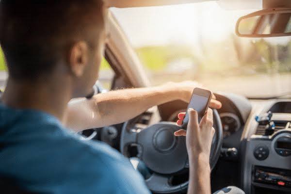 How Does Florida Law Address Texting and Driving Accidents?