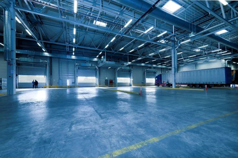 Understanding the Benefits of Utilizing a Public Warehouse for Your Business